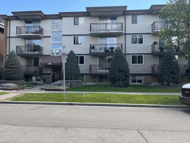 Beautiful 1 Bedroom Apartment in the Heart of Sunnyside