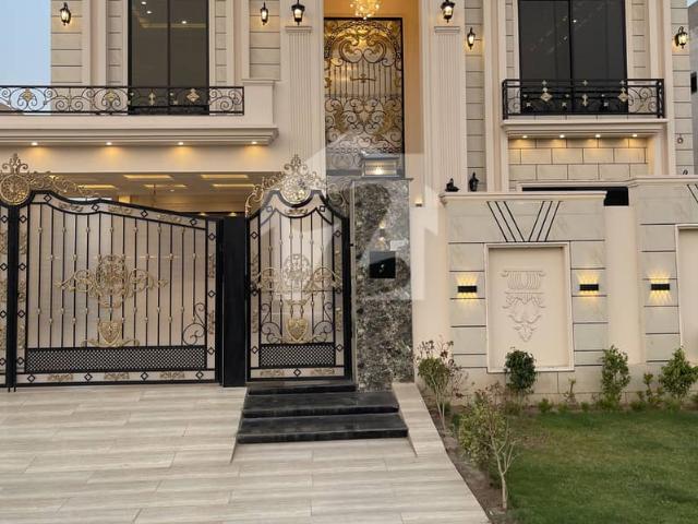 Beautiful 1 Kanal Brand New House For Sale | Near Park & Mosque | Sector H