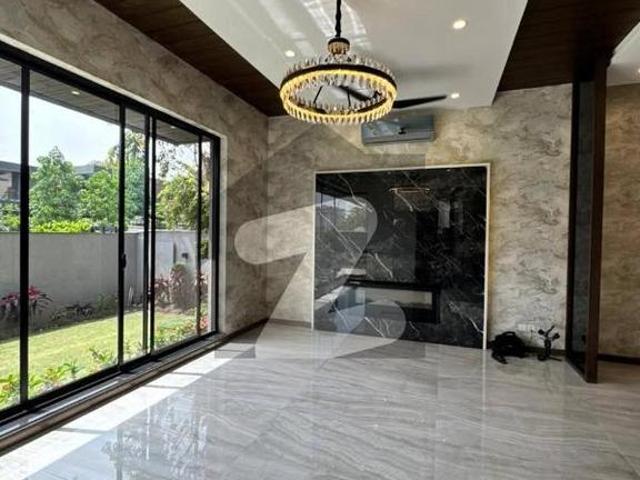 Beautiful 1 Kanal Family House for Rent DHA Phase 7