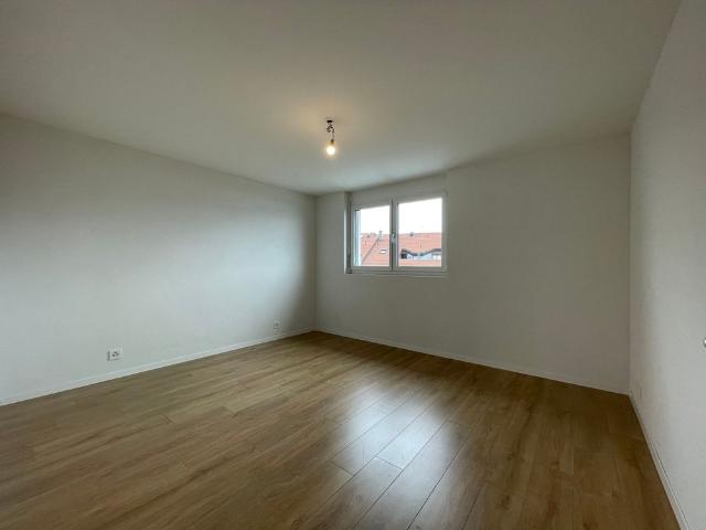 Beautiful 2.5 pces for rent