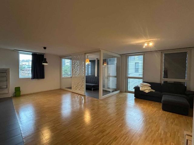 Beautiful 2.5 room apartment in the Malley district!