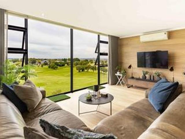 beautiful 2 bed luxury apartment wit.