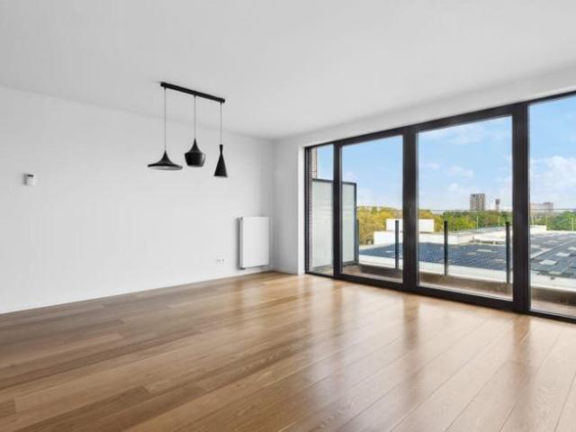 Beautiful 2 bedroom apartment with terrace