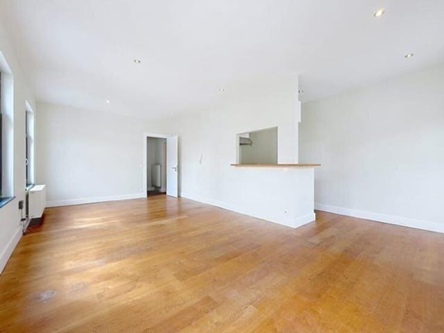 Beautiful 2 bedroom duplex for rent