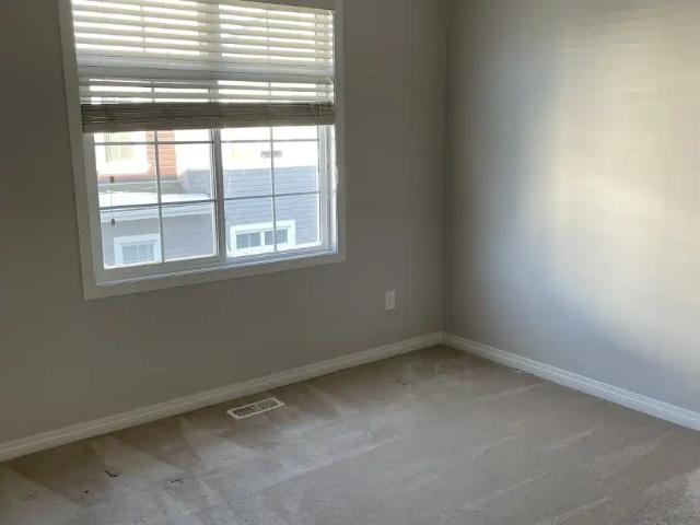 Beautiful 2 bedroom ensuite condo