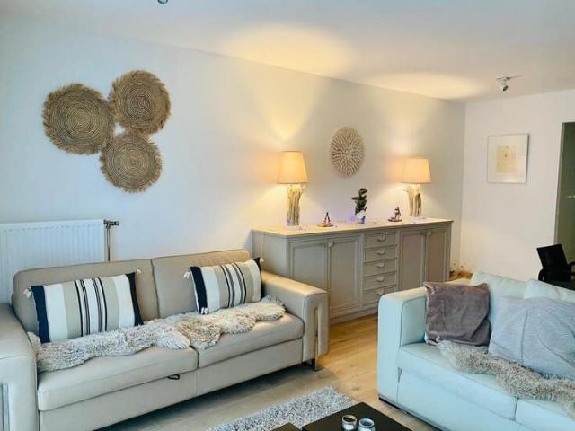 Beautiful 2 Bedroom Furnished Apartment