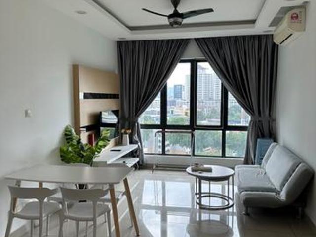 Beautiful 2r2b Univ 360 place Near MRT UPM Serdang Seri Kembangan
