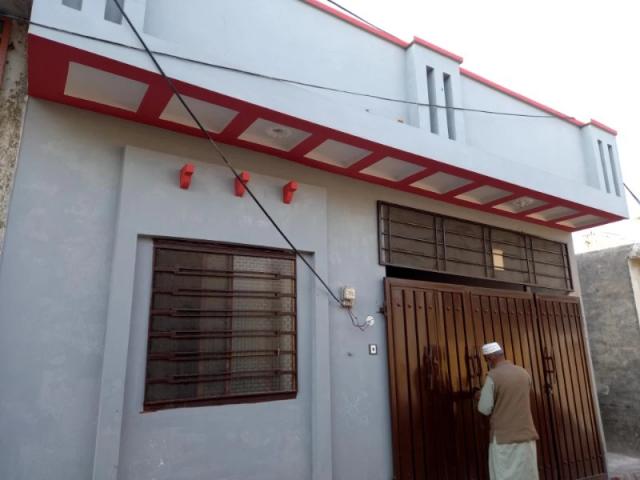 Beautiful 2set bny hain 2kitchn near main road boring water cheep pric Rawalpindi Chakri Road ID 77901
