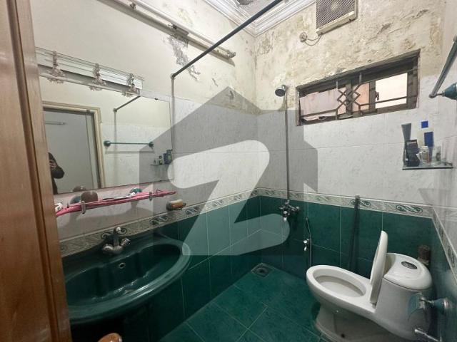 Beautiful 35x80 Triple Storey House In I 8/3 Near Kachnar Park I 8/3