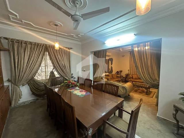 Beautiful 35x80 Triple Storey House In I 8/3 Near Kachnar Park