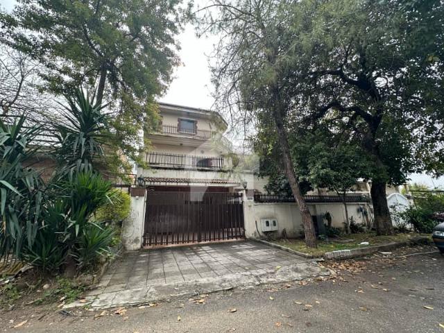 Beautiful 40x80 Double Storey House In I 8/2 For Sale