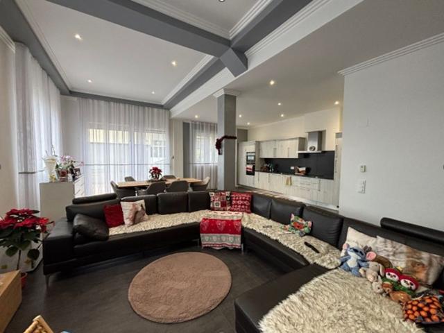 Beautiful 4.5 room apartment on the ground floor