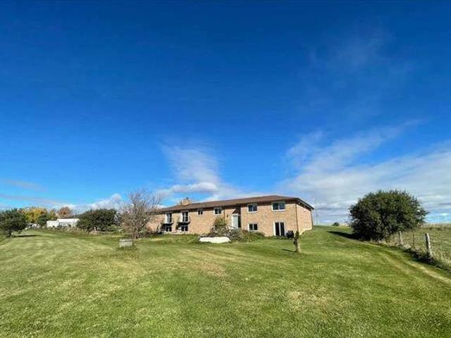 Beautiful 4 B R Detach On 150x379 Ft At 222 Acre Land