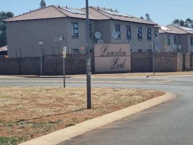 beautiful 4 bedroom townhouse on the.