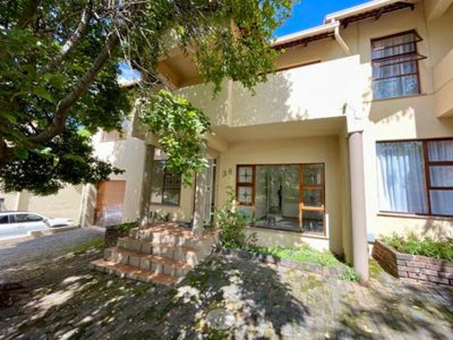 beautiful 4 bedroom, 2 bathroom town.