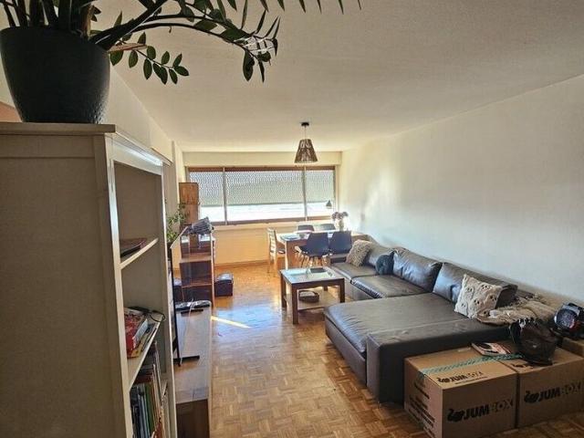 Beautiful 4 room apartment in Prilly