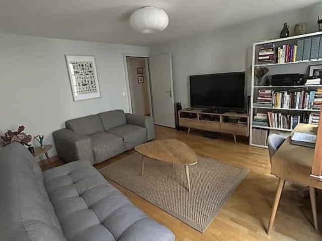 Beautiful 4 room apartment near the Quai des Bergues