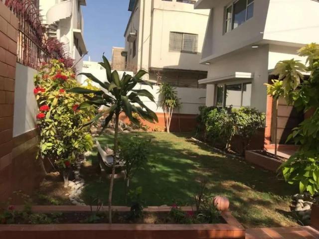 Beautiful 500 yards Bungalow in Parklane clifton block 5 vip location Karachi Clifton ID 65228