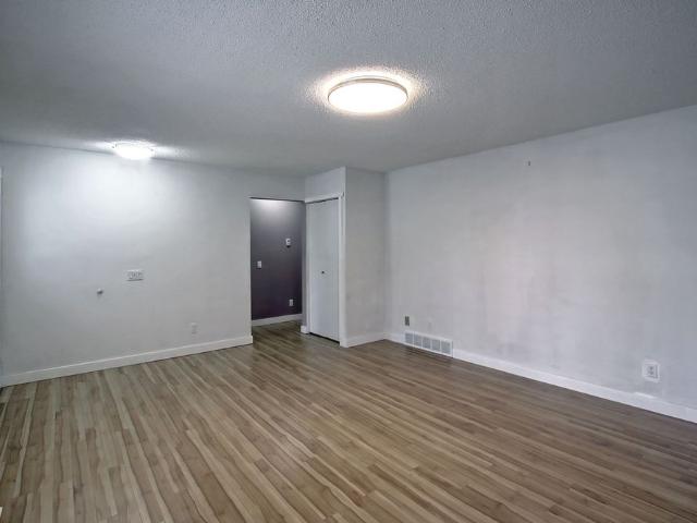 Beautiful 5 Bedroom Bungalow for Rent – 6607 Malvern Road NE Available Jan 1, 2026
