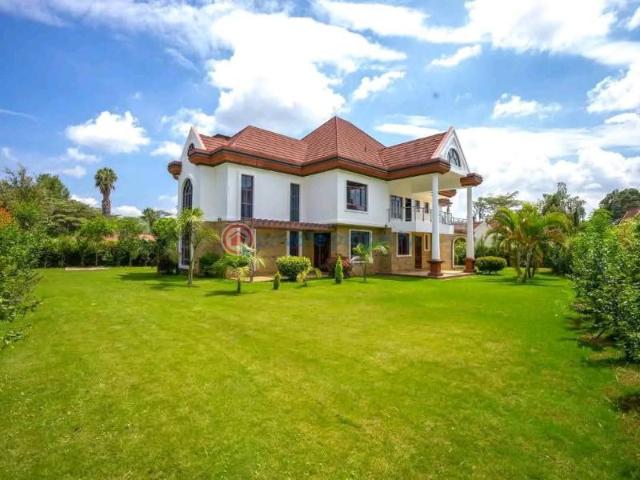 Beautiful 5 Bedroom House All Ensuite Plus Dsq In Karen