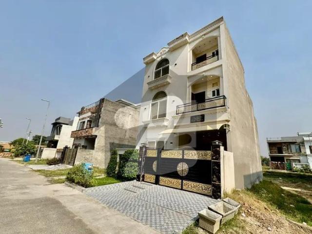 Beautiful 5 Marla Triple Height House available for sale Citi Housing Society