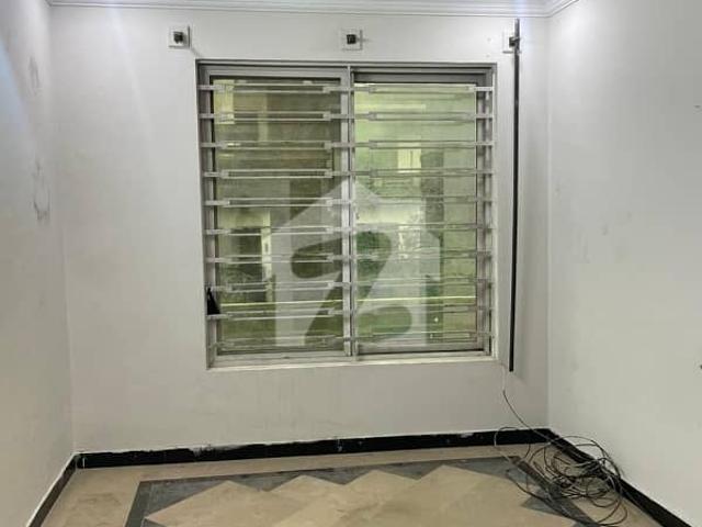 Beautiful 5 Marla upper Portion Available For Rent in G 14/4 Islamabad