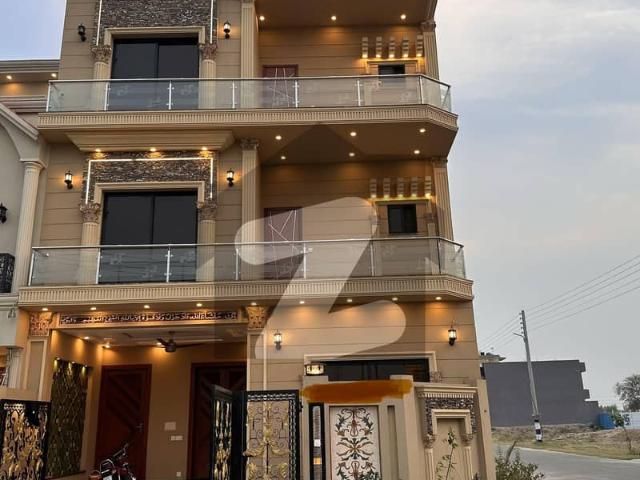 5 Marla Beautiful Brand New Triple Storey House For Sale In Central Park Lahore