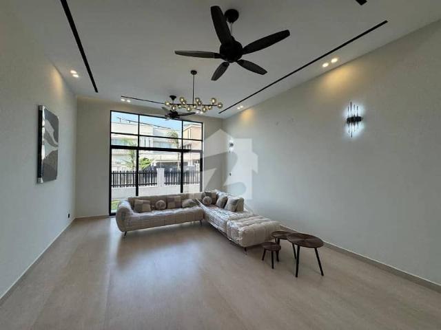 Beautiful 5 Marla full house for rent