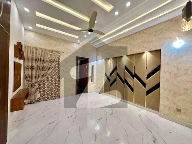 Beautiful 5 Marla House For Sale In Park View City, Lahore Park View City