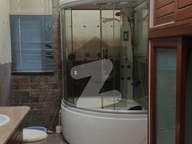 Beautiful 600 yard bunglow for rent dha phase 6