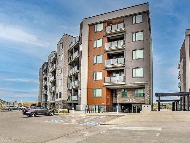 Beautiful Condo For Sale!