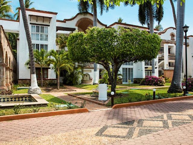Beautiful Condo For Sale: Krystal Hotel Puerto Vallarta!