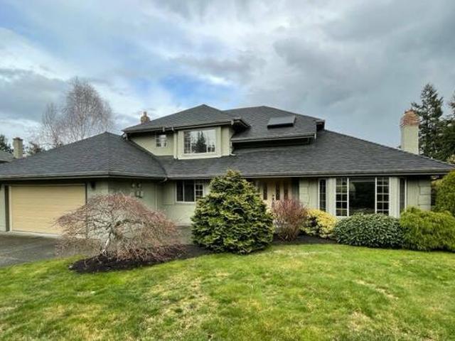 Beautiful Cordova Bay Home