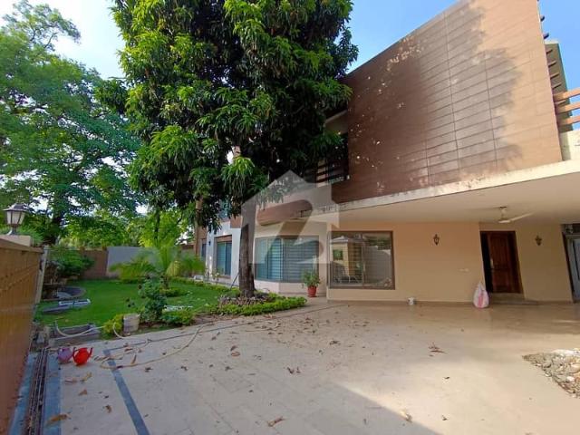 Beautiful Corner House On Extremely Prime Location