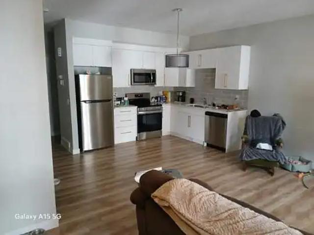 Beautiful CLean 2 bedroon Townhome