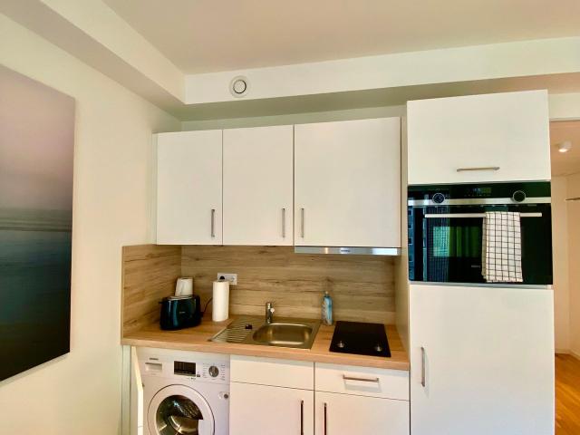 Beautiful, cute studio in Mitte, Berlin Amsterdam Apartments for Rent