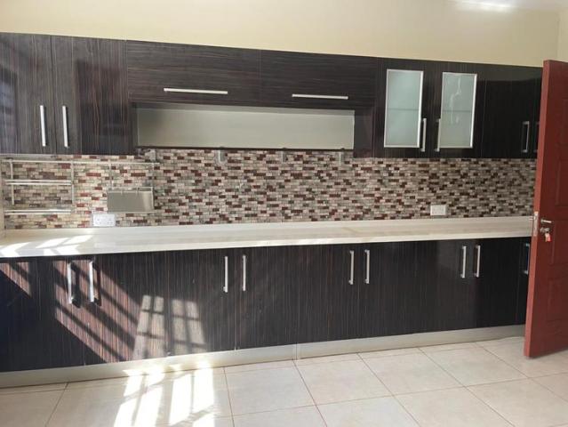 Beautiful and modern 5 Bedroom for sale