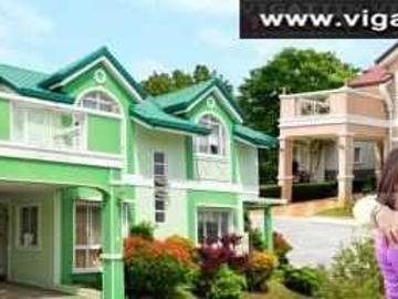 Beautiful And Elegant Elyza Model 231sqm