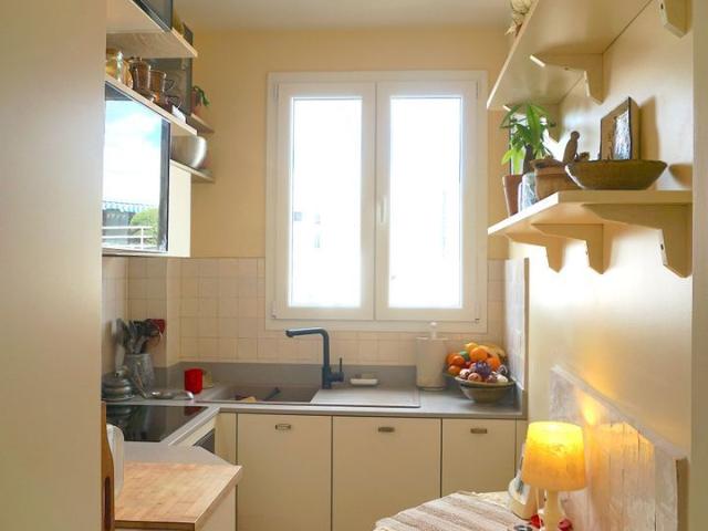 Beautiful and luminous Art Nouveau apartment, Paris, Paris Amsterdam Apartments for Rent