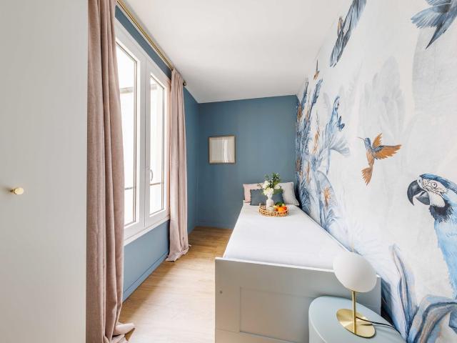 Beautiful Apt near the Bon Marché, Paris Amsterdam Apartments for Rent