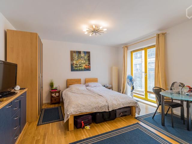Beautiful apartment in a prime location in Berlin Mitte, Berlin Amsterdam Apartments for Rent