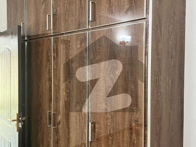 Beautiful Apartment In Askari 10 Sector S
