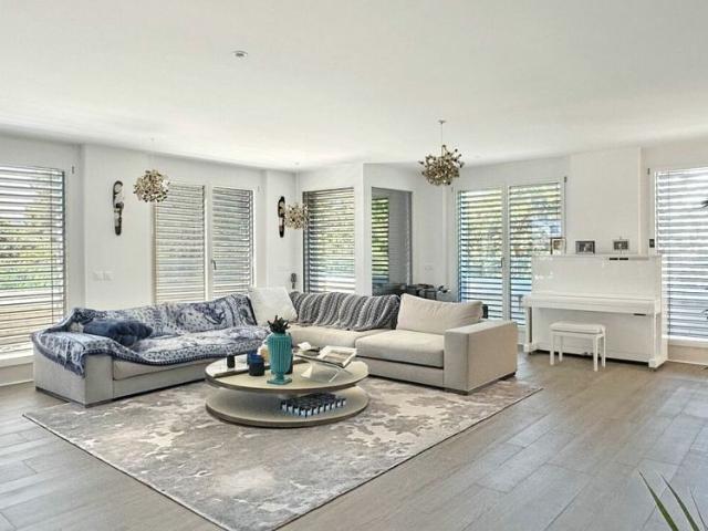 Beautiful apartment with terrace and view on the 5th floor