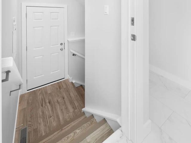 Beautiful Basement Suite in Edgemont