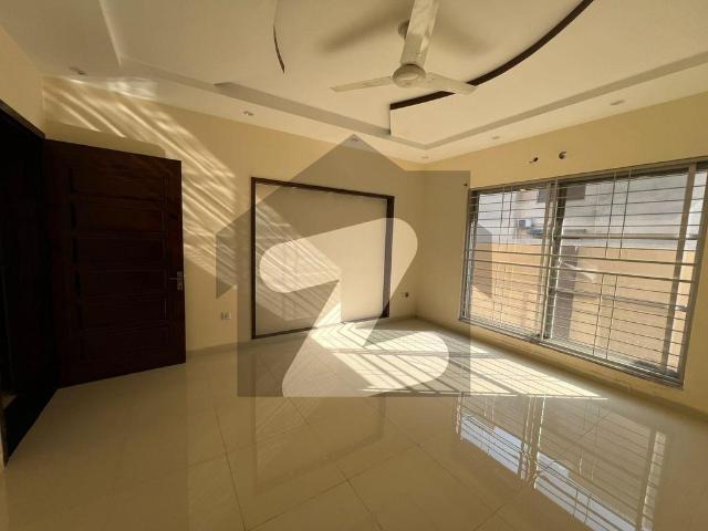 Beautiful Brand New House In M Block Valencia Block M