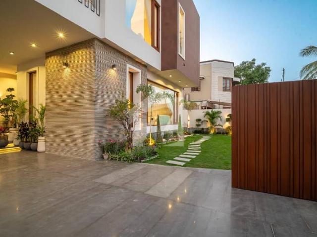 Beautiful Brand New Luxury Designer Bungalow