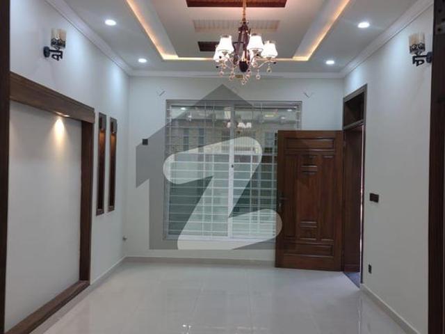 Beautiful Brend New Floor For Rent In Jinnah Avenue Kuri Rod Kuri Road