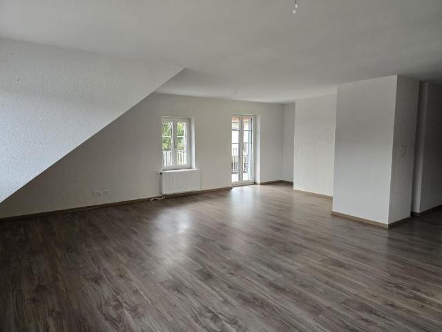 Beautiful bright 4.5 Z attic apartment