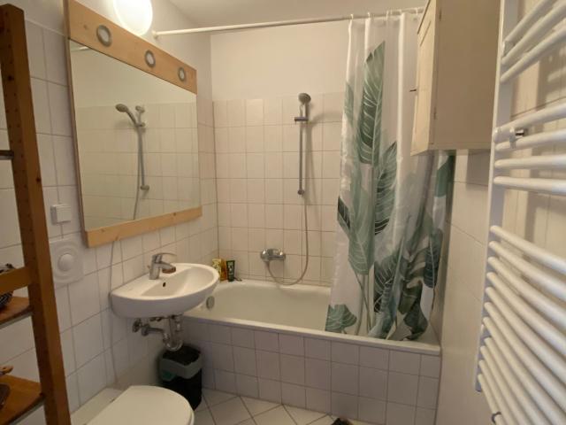 Beautiful, bright 5 room apartment in trendy Prenzlauer Berg