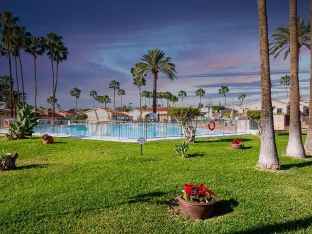 Beautiful Bungalow with Large Garden in Playa del Inglés